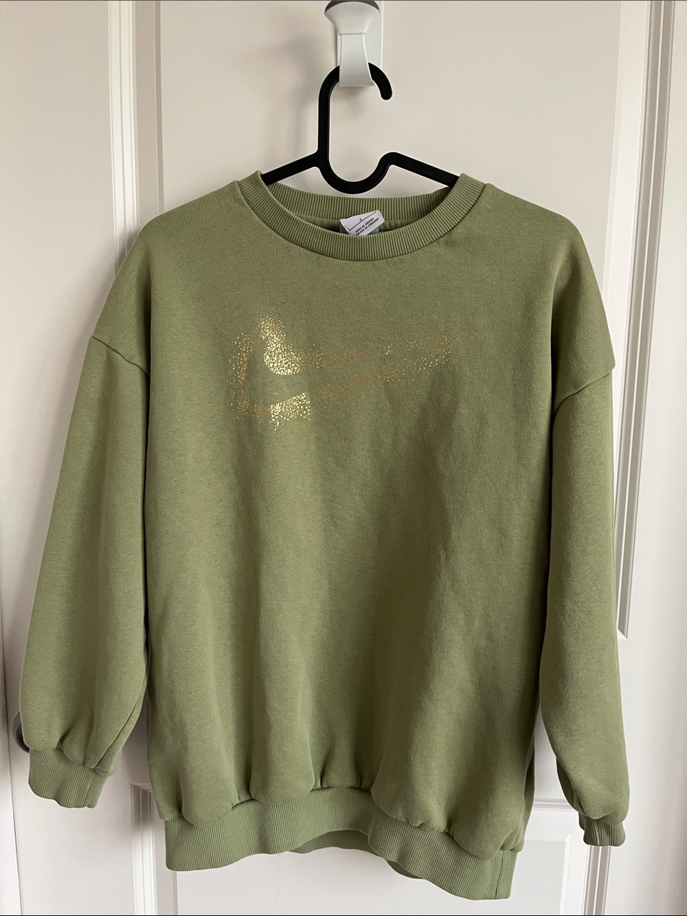 Nike Green Crewneck Sweatshirt with Subtle Metallic Swoosh